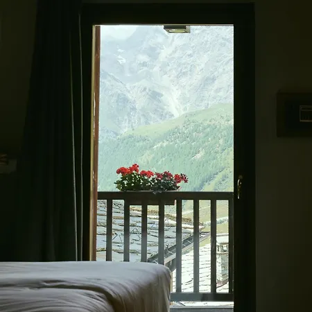 Principe Delle Nevi Hotell 4*